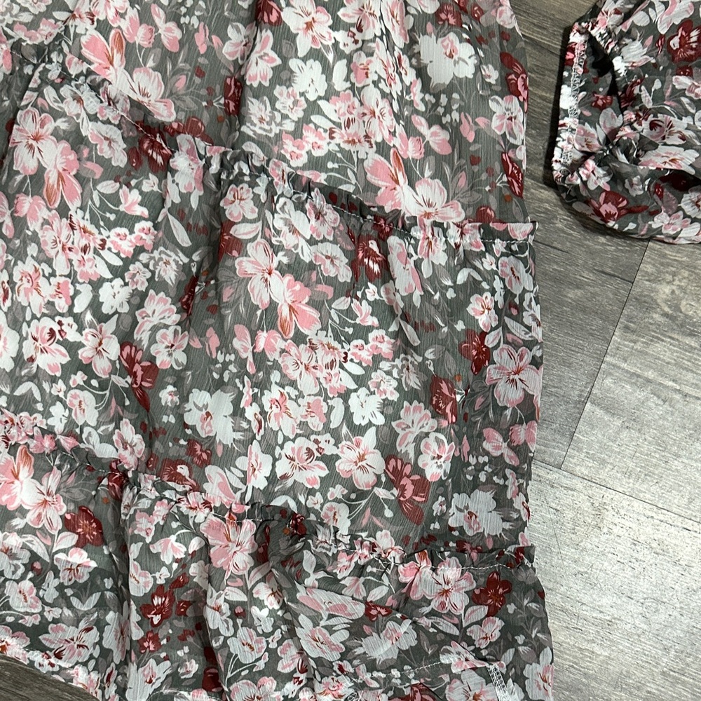 Women's V Neck Puff Sleeves Floral Mini Dress - Picture 5 of 7